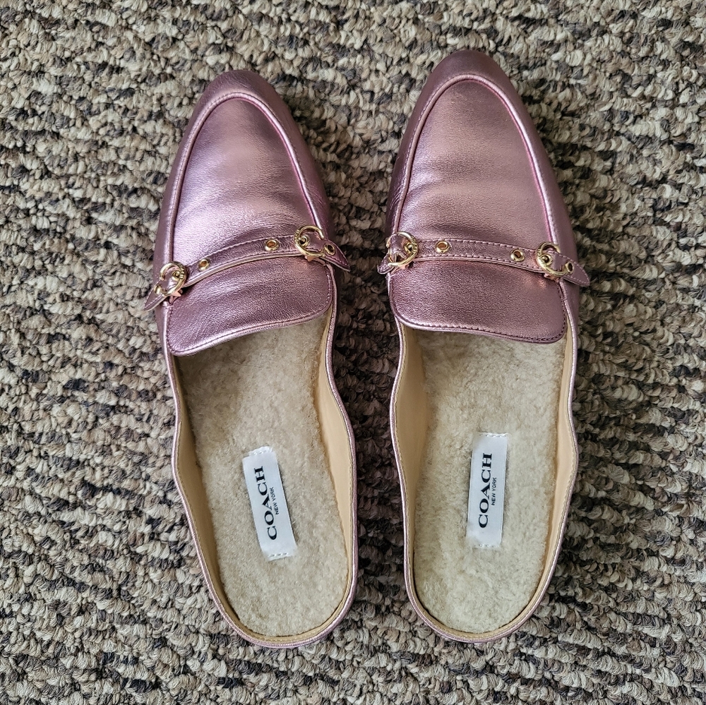 Coach leather pink shiny slides, Size 6